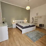 Helle,zentrale,gemütliche Und Moderne Apartment
