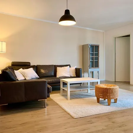 Helle,zentrale,gemuetliche Und Moderne Appartement Maagdenburg