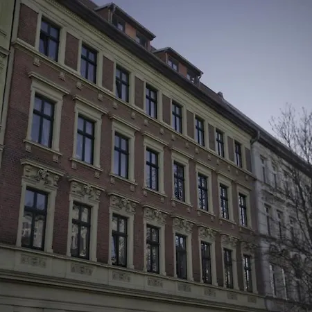 Helle,zentrale,gemuetliche Und Moderne