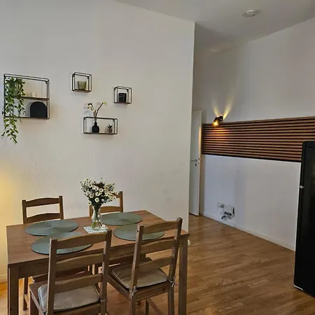 Helle,zentrale,gemuetliche Und Moderne