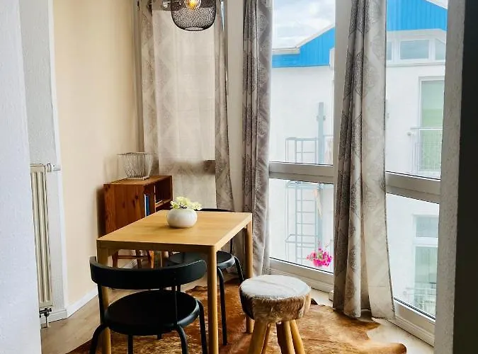 Helle,zentrale,gemuetliche Und Moderne Appartement *