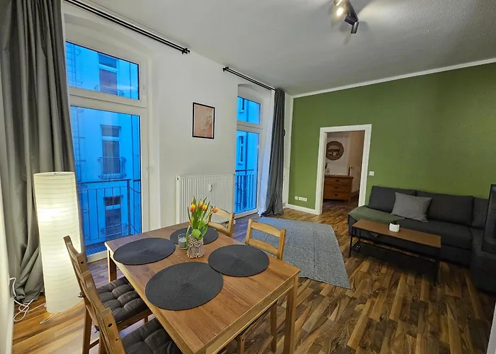 Helle,zentrale,gemuetliche Und Moderne