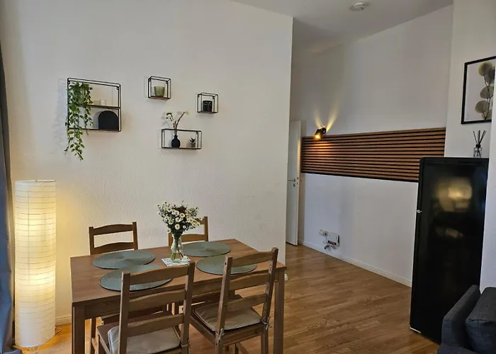 Helle,zentrale,gemuetliche Und Moderne