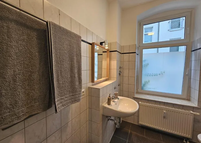 Appartement Helle,zentrale,gemuetliche Und Moderne Maagdenburg