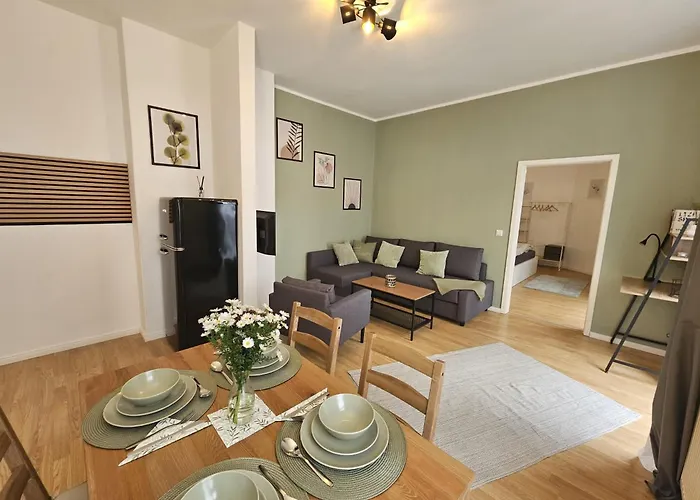 Helle,zentrale,gemuetliche Und Moderne Appartement Maagdenburg